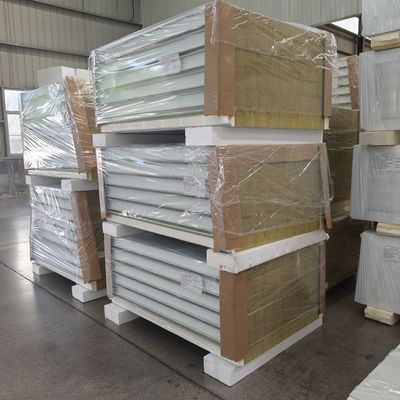 품질  A-Class PU Foam Sandwich Panels 50mm Thermal Insulation 공장