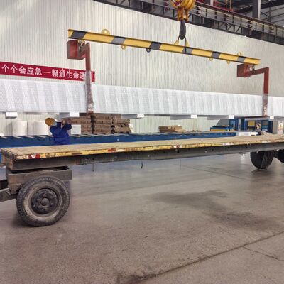 0.4-0.8mm PUR/PIR 샌드위치 패널 방화 방지 에너지 절약 및 열 단열 930/1130mm