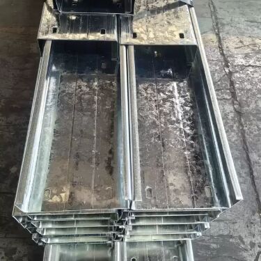 C형 강철 도리 강철 GI 강철 금속 건물 도리 Z형 강철 프로파일 C형 강철 프로파일